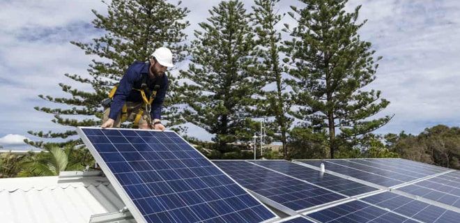 O que deve ser feito com a energia fotovoltaica descartada?